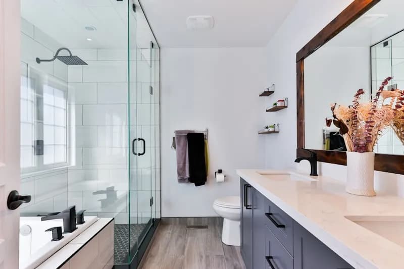 Spotless bathroom shower and tub